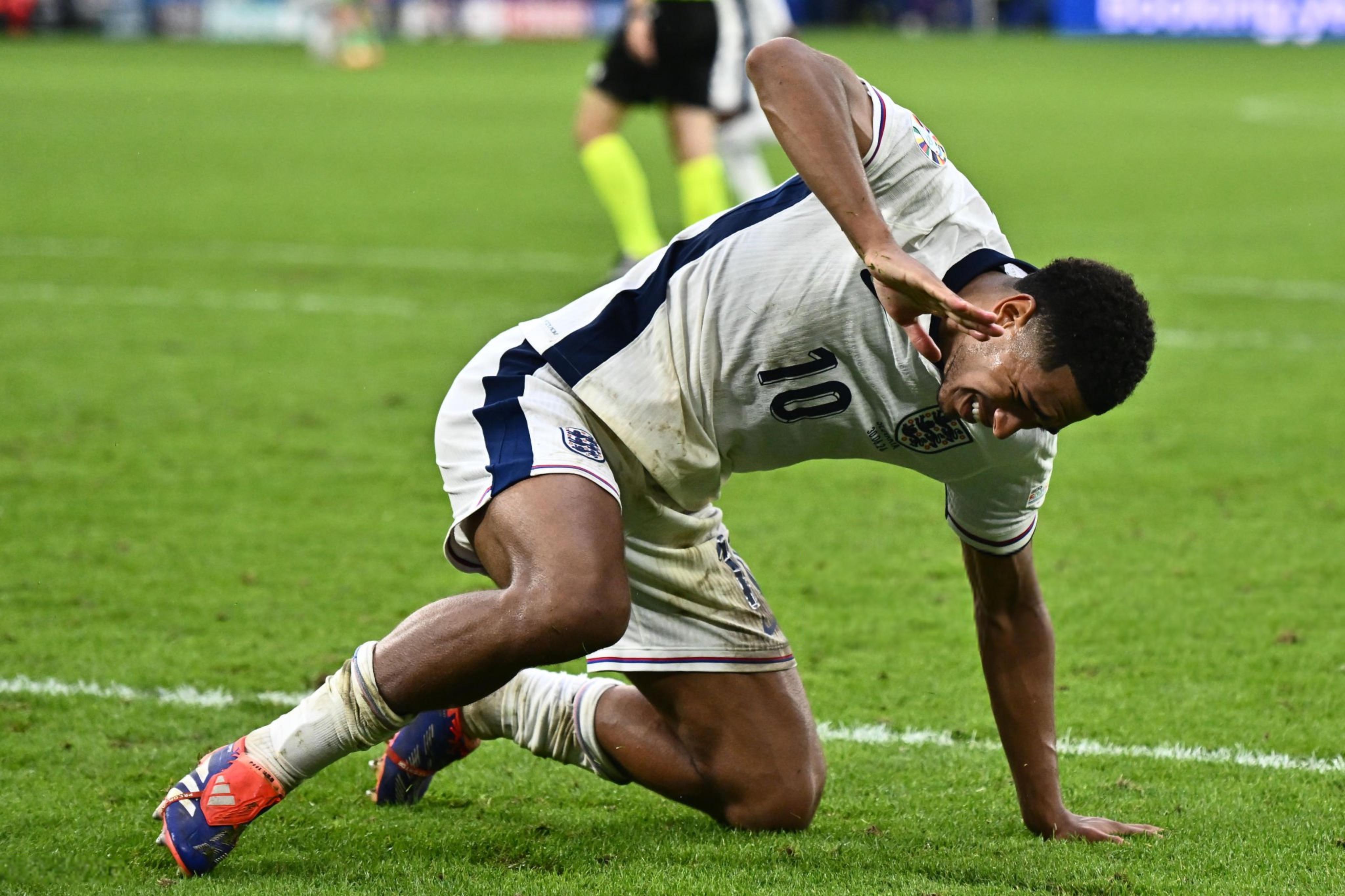 欧洲杯黑马崛起，连胜送豪门下课的简单介绍