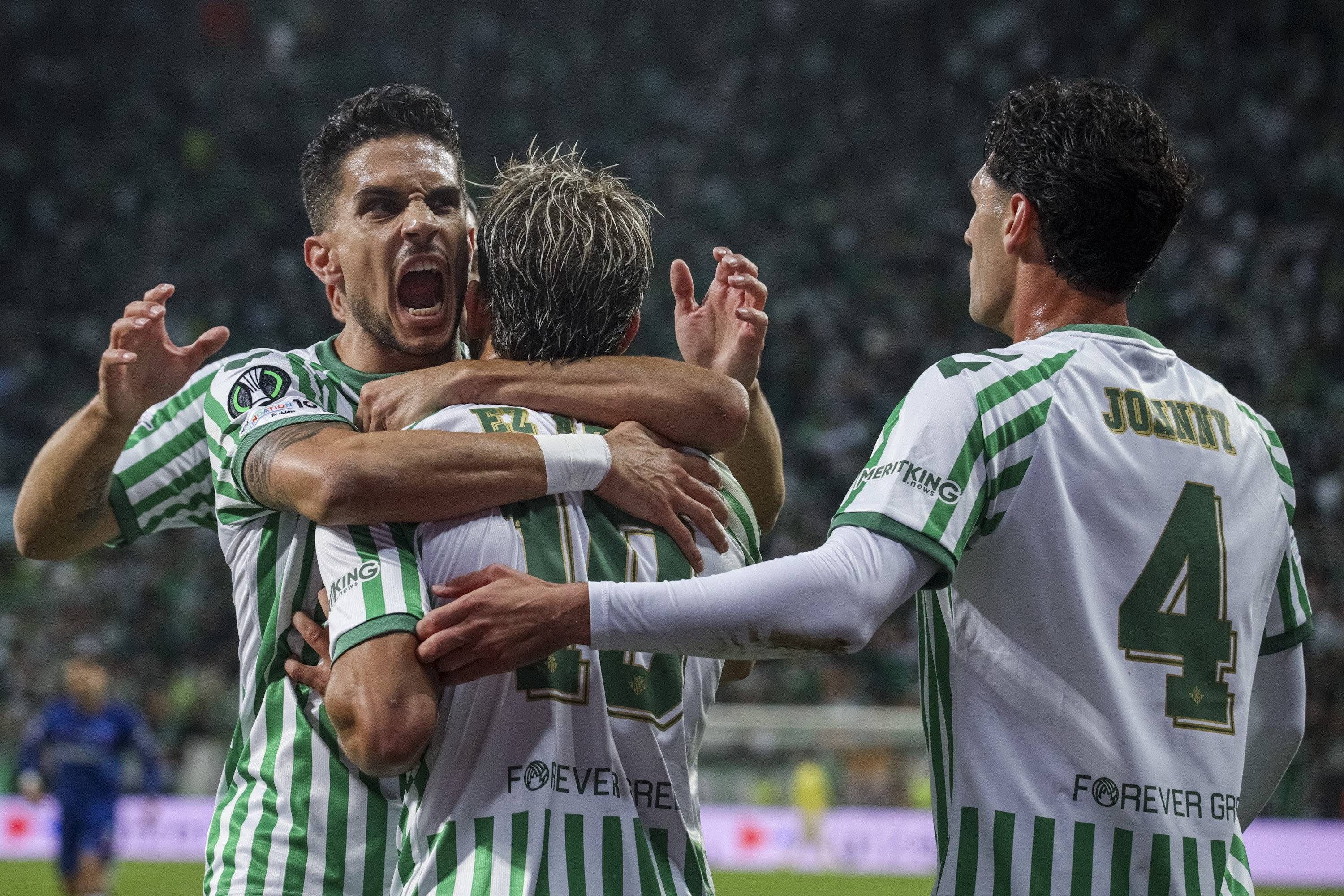 爱游戏官网-切尔西主场大败，助攻王闪耀全场的简单介绍