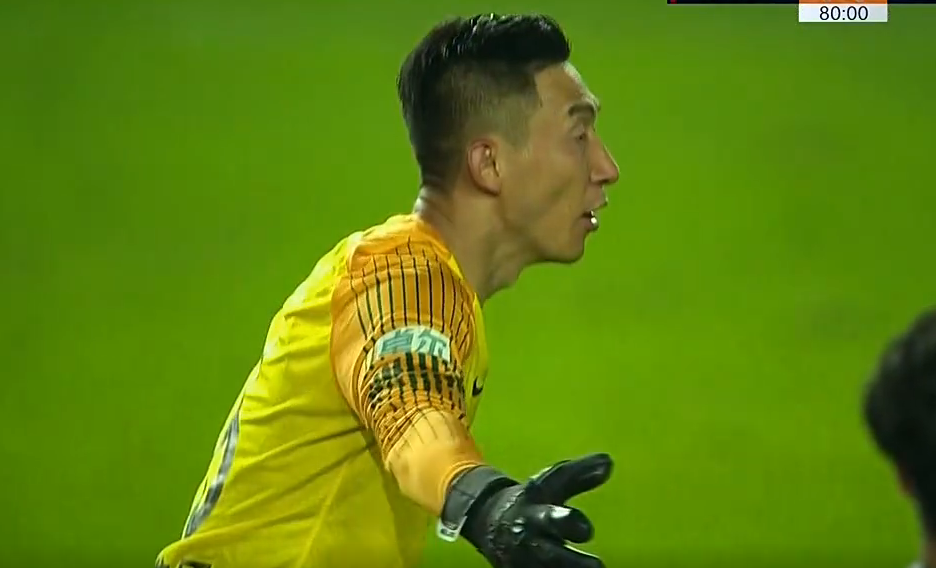 武汉卓尔主场战平广州富力，暂居中游的简单介绍